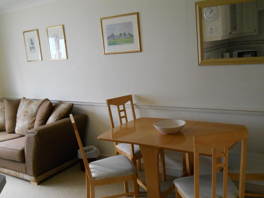 Apartamento Richmond Park Golf Club Watton Habitación foto